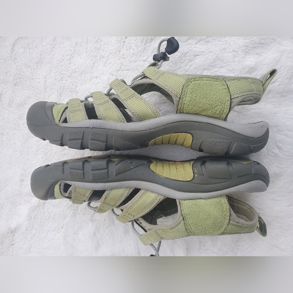 Keen Green Outdoor Sandals Size 8 - Picture 8 of 9